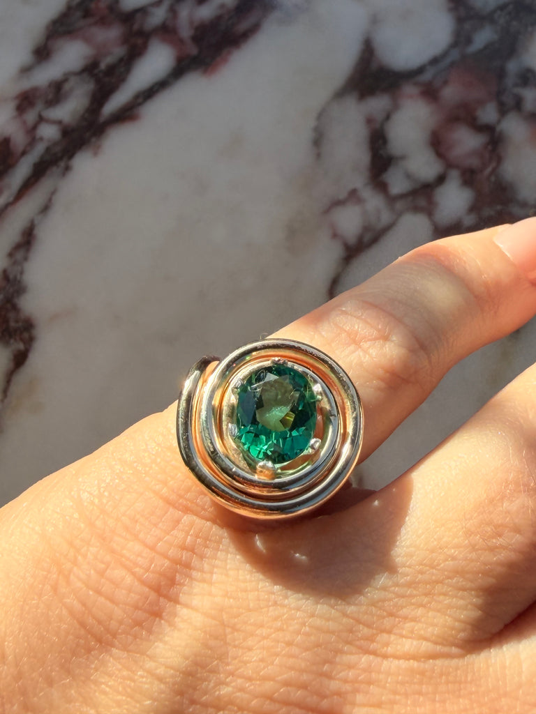 Silhouette Ring Emerald